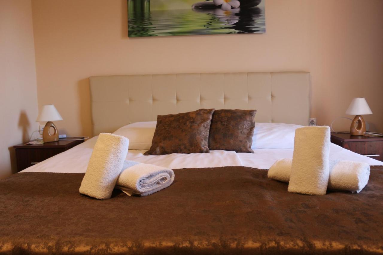 아파틴 Garden House B&B 외부 사진