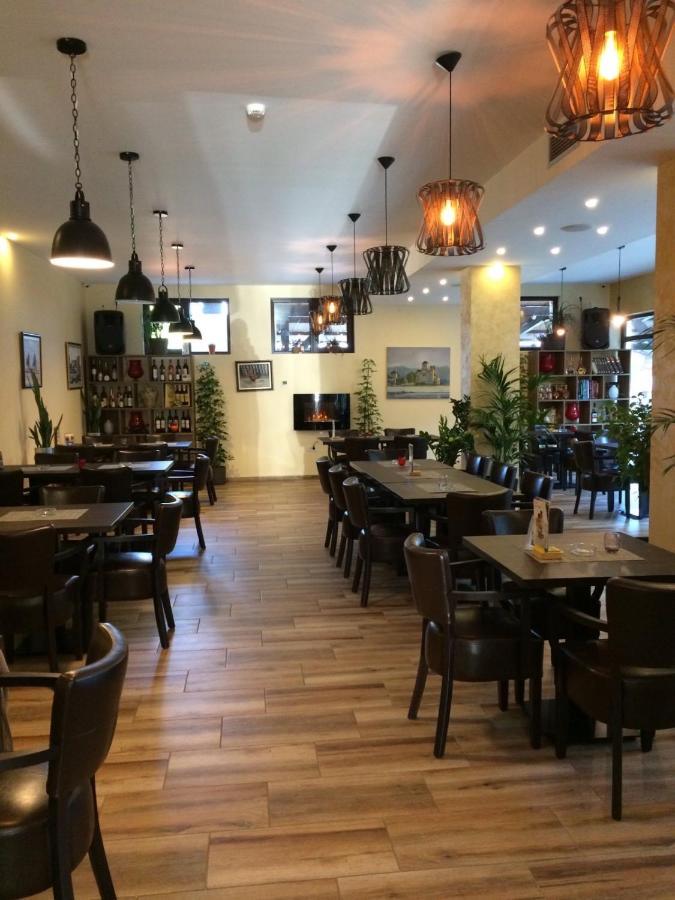 아파틴 Garden House B&B 외부 사진