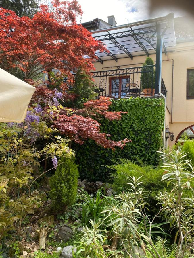 아파틴 Garden House B&B 외부 사진